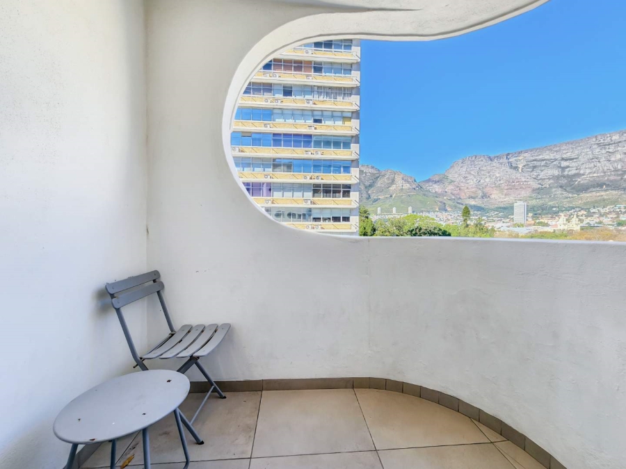 To Let 2 Bedroom Property for Rent in Cape Town City Centre Western Cape